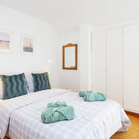 Home2book Comfy Flat Americas, Pool & Terrace * Арона