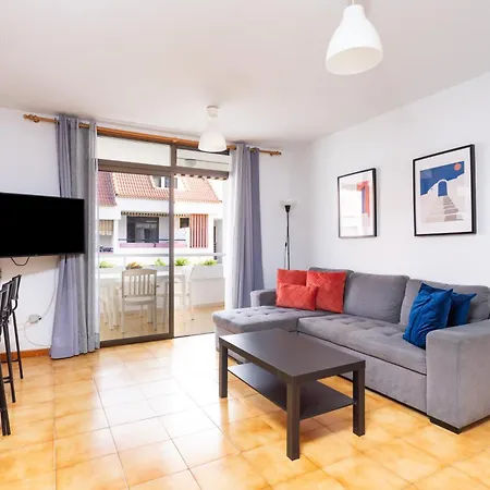 Home2book Comfy Flat Americas, Pool & Terrace 아파트 아로나