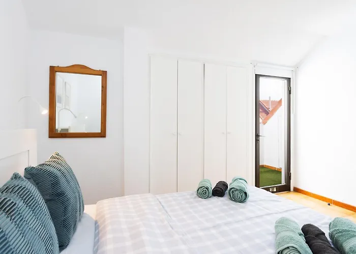 Home2book Comfy Flat Americas, Pool & Terrace Арона