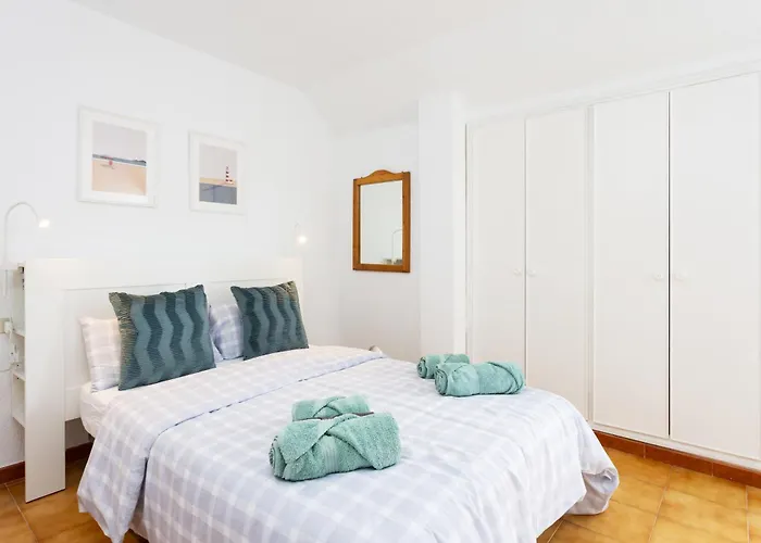 Home2book Comfy Flat Americas, Pool & Terrace * Арона