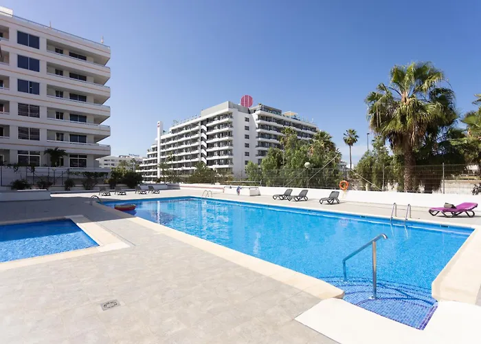 Home2book Comfy Flat Americas, Pool & Terrace * أرونا